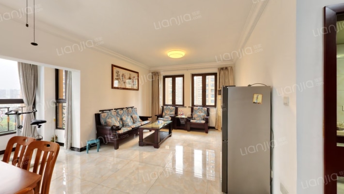 君悦国际花园二期二手房实景图