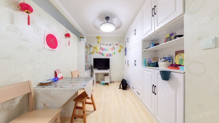 积贤雅苑二手房实景图