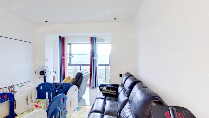 碧秀名庭二手房实景图