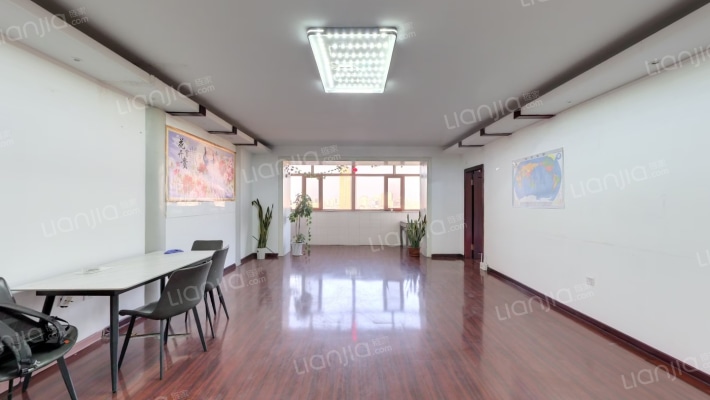 和兴商厦二手房实景图