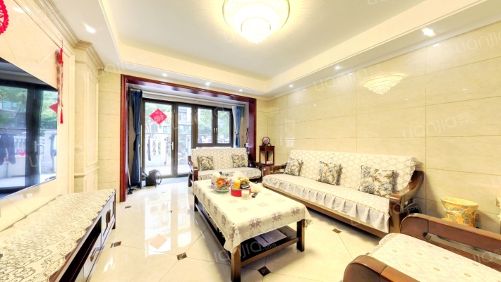 景山玫瑰园山庄二手房实景图