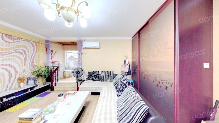 金正缔景城二手房实景图