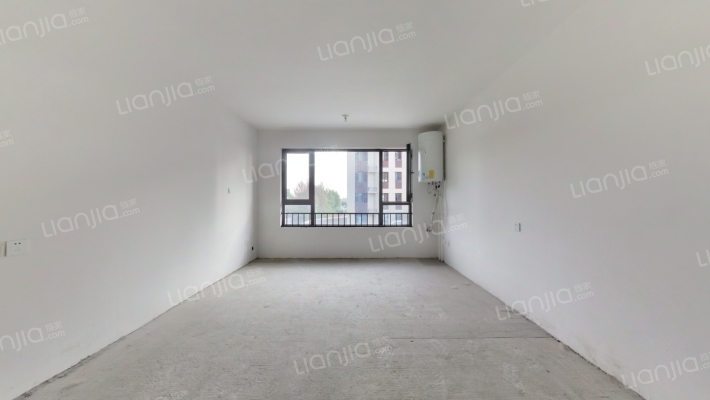 翡翠华府二手房实景图