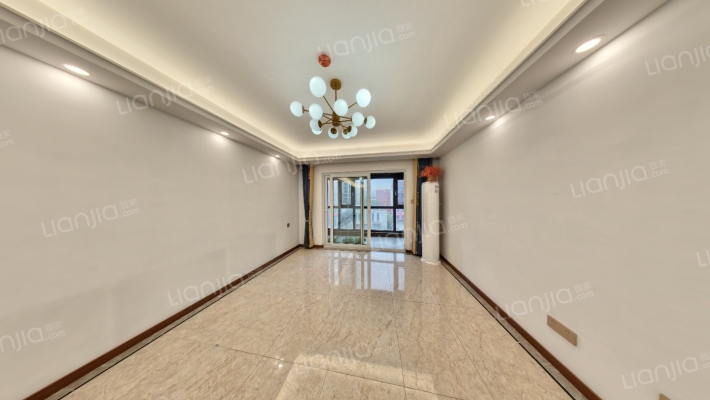 万科城市之光南区二手房实景图