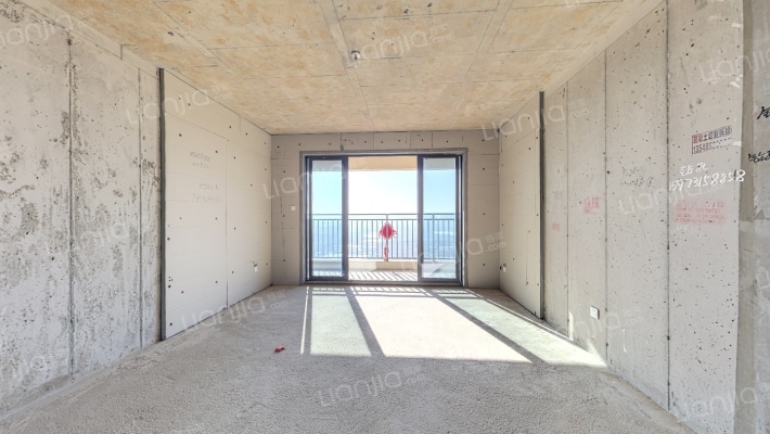 深业堤亚纳湾四期二手房实景图