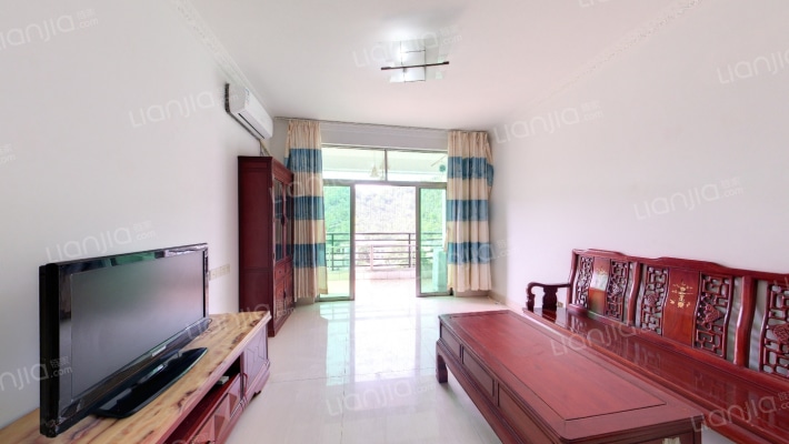 山水华庭二手房实景图