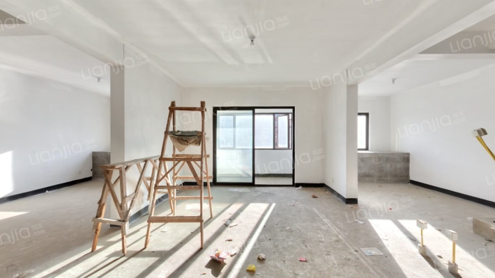 世茂御龙湾二手房实景图