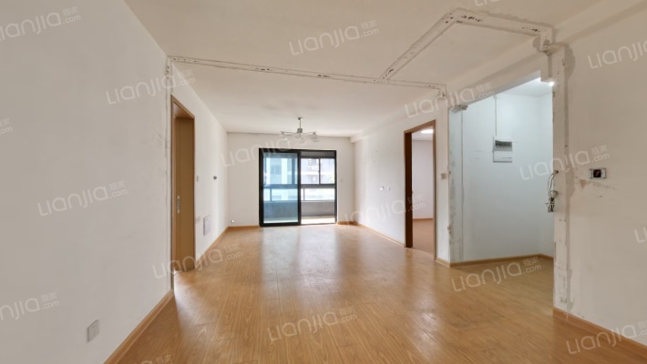 中梁隐山府二手房实景图