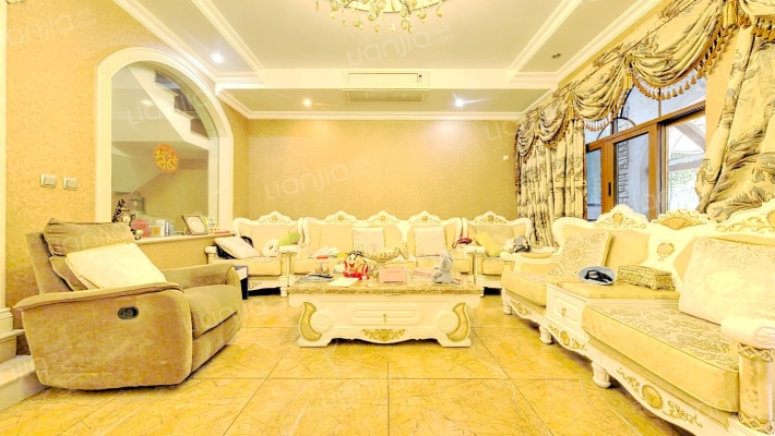 香碧歌庄园二手房实景图