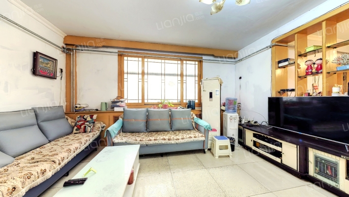 伏牛路225号院二手房实景图