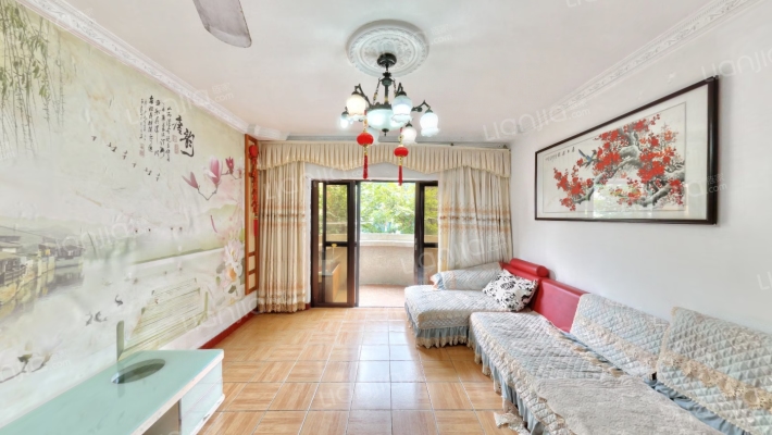 比华利山庄二手房实景图