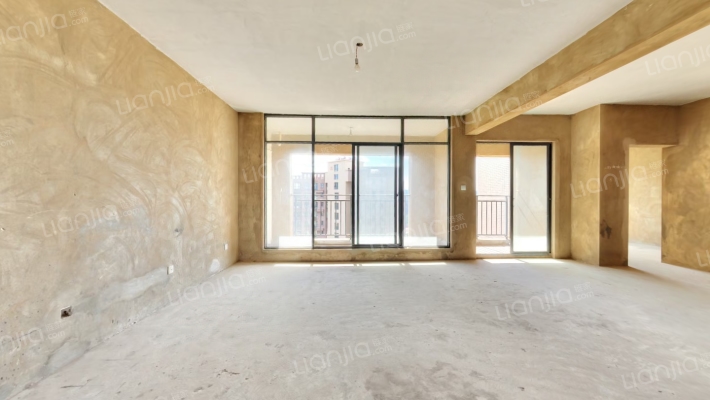 富春山居二手房实景图