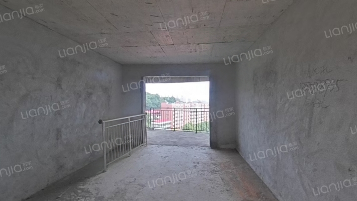 公园大地二手房实景图