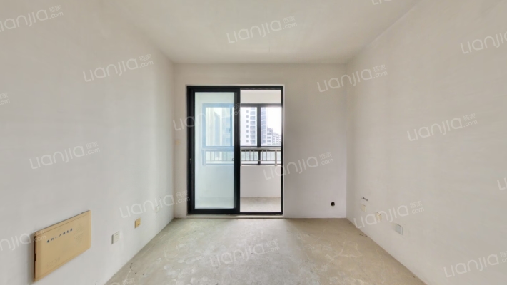 新鹿花苑三期二手房实景图