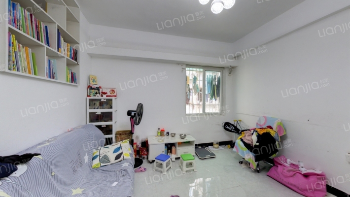 天员大厦二手房实景图