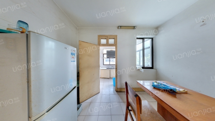 钟楼新村二手房实景图