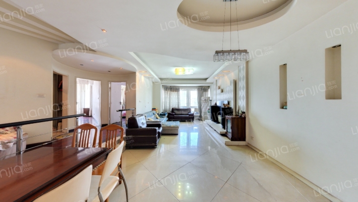 黄金堡学府小区二手房实景图