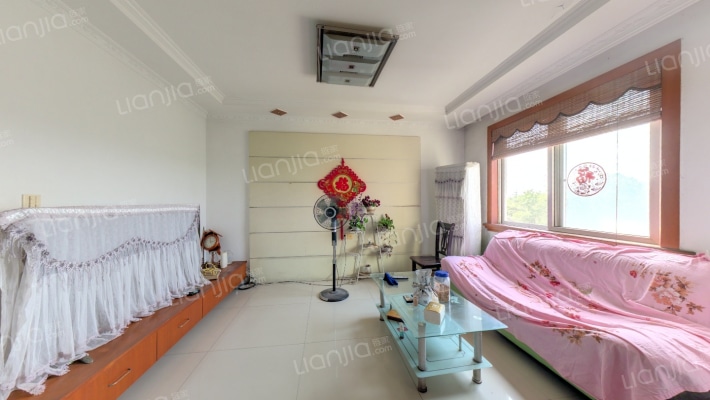 温莎花园二手房实景图