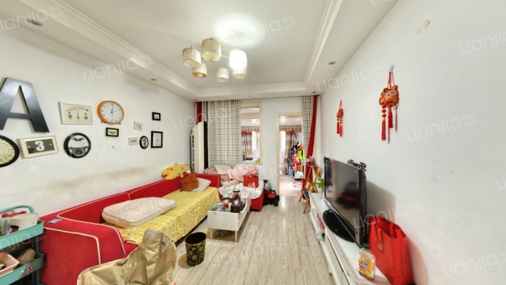 蓓蕾村东二手房实景图