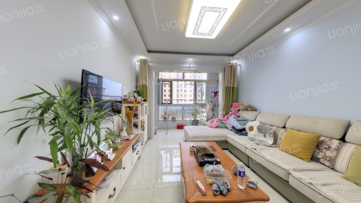 小区24小时安保，房子精装没怎么住，拎包入住-客厅