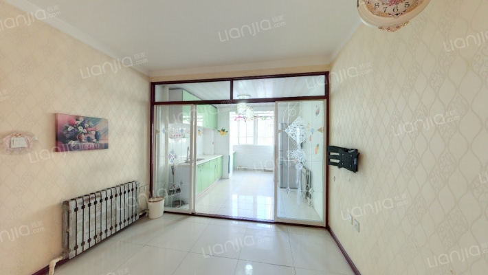 靓马庄园西区二手房实景图