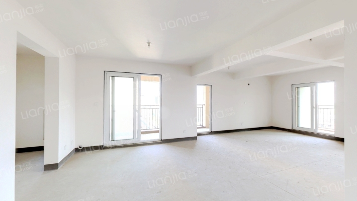 格兰上郡二手房实景图