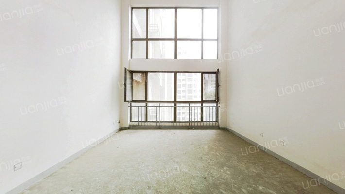 国际城C组团二手房实景图