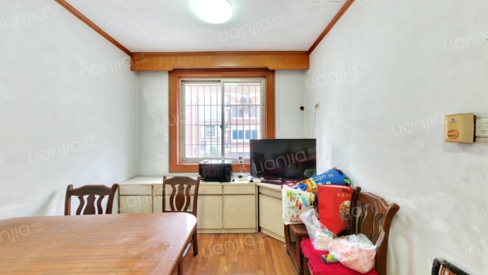 新秀苑二手房实景图