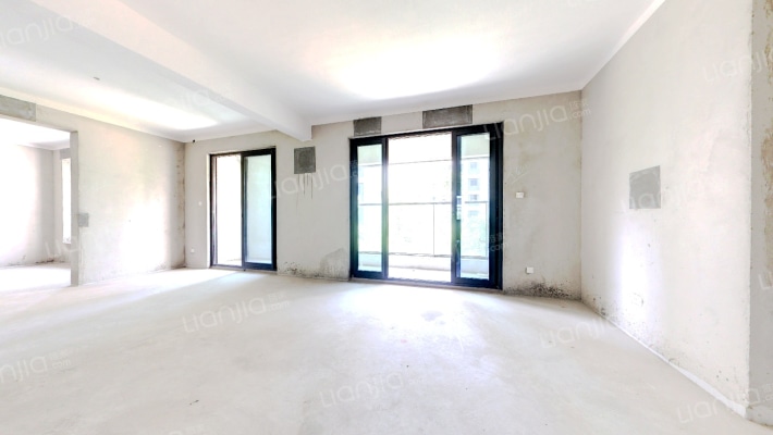 璀璨荣里二手房实景图