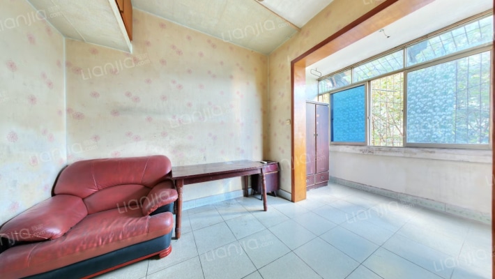 青羊上街208号二手房实景图