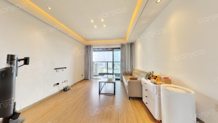 里城玺樾山二手房实景图