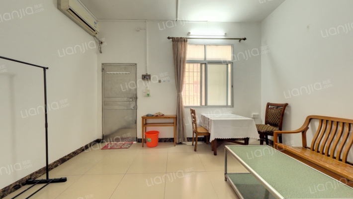 粮所小区二手房实景图