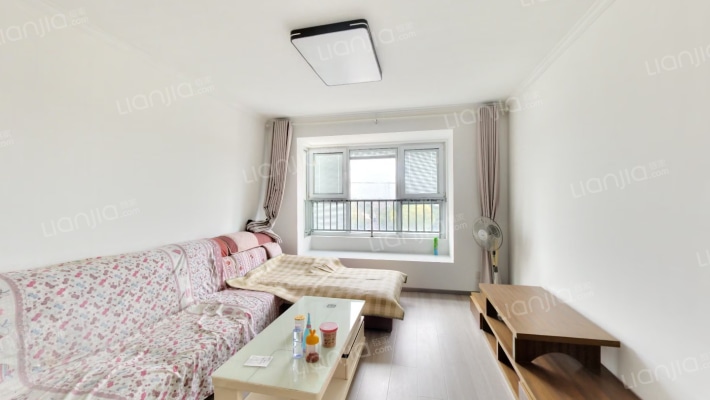 四季花苑二手房实景图