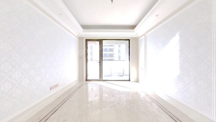 海尔翡翠云城云著二手房实景图