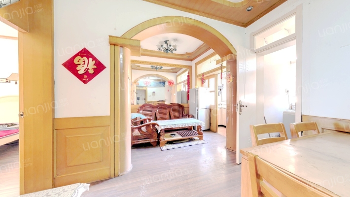 公路处宿舍二手房实景图