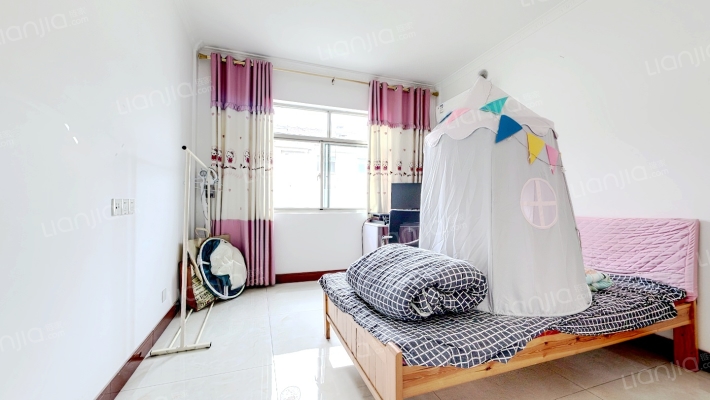 中港新村二手房实景图