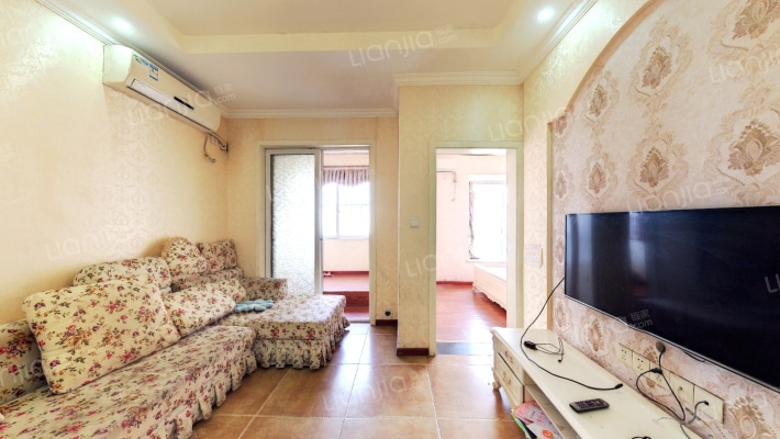 和泓四季B2区二手房实景图