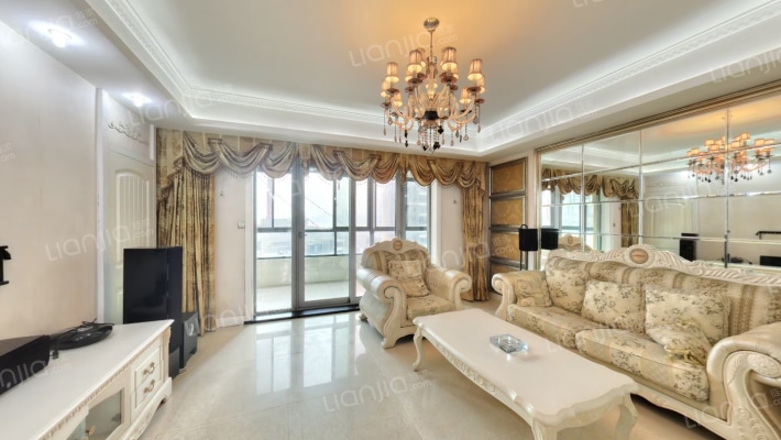 世茂锦绣长江二期二手房实景图