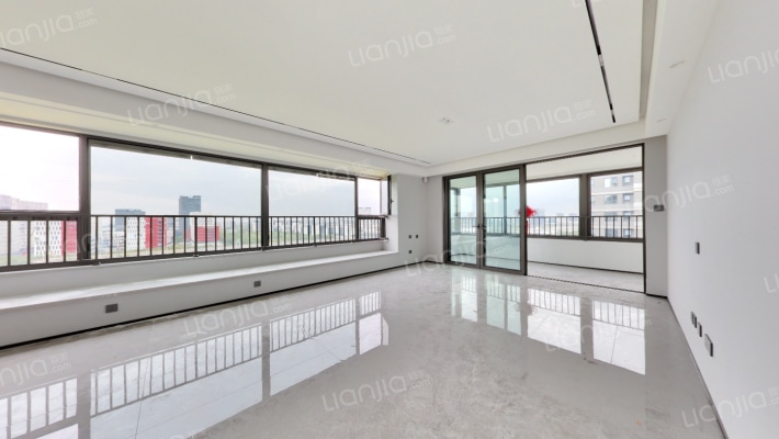 保利天珺二手房实景图