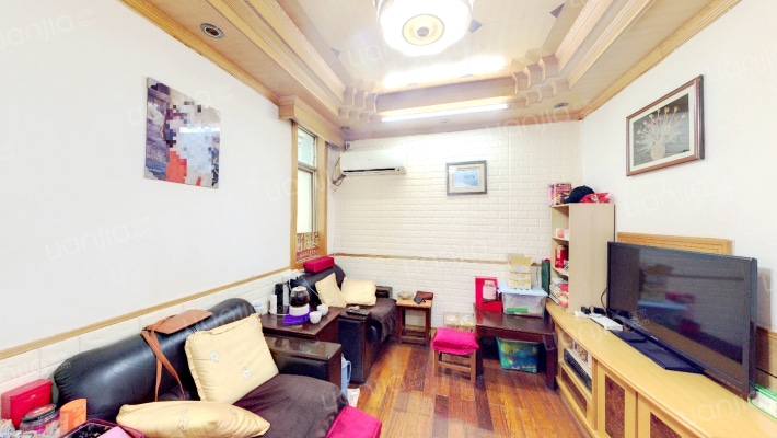 新典新村二手房实景图