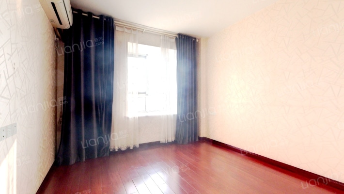 新泾公寓二手房实景图