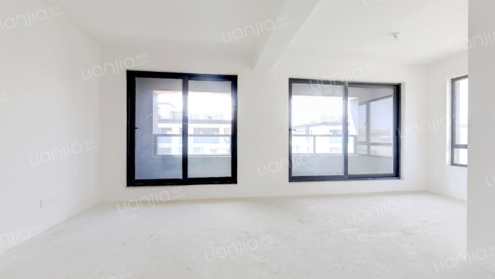 万科翠湖山晓二手房实景图