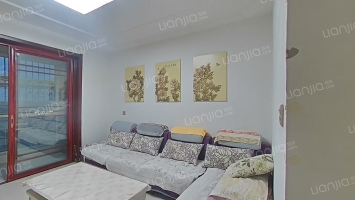 凤冠华府二手房实景图