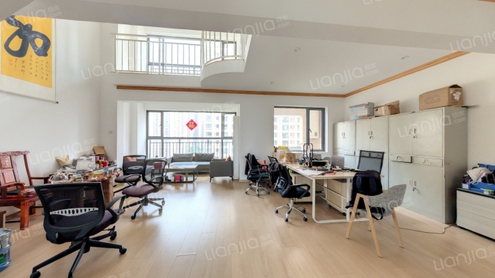云青花园A2区二手房实景图