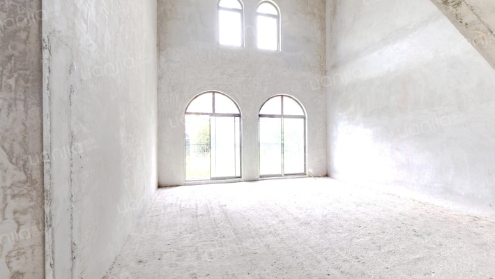 乐湾国际.山湖美郡二手房实景图