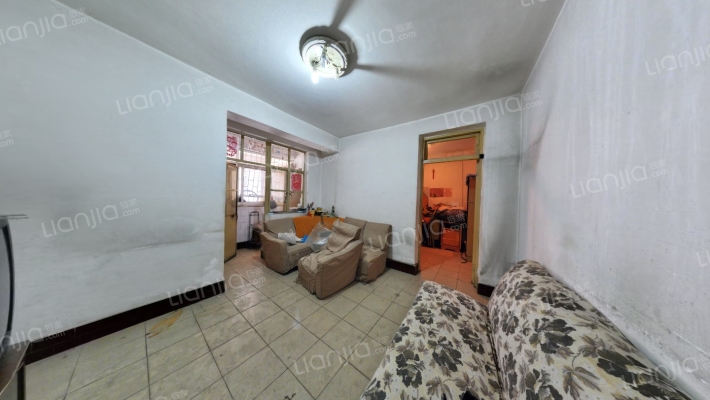 严家地搬迁大院二手房实景图