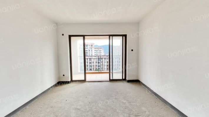 东峻华庭二手房实景图