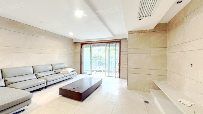 东菱梅湾花园二手房实景图