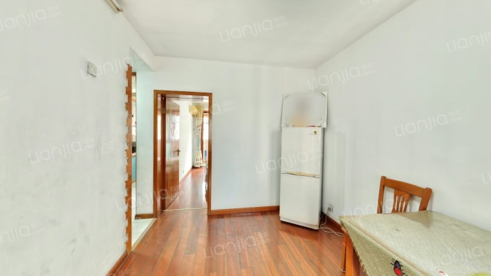 育才公寓东片二手房实景图