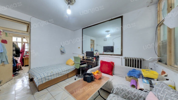 教育楼二手房实景图